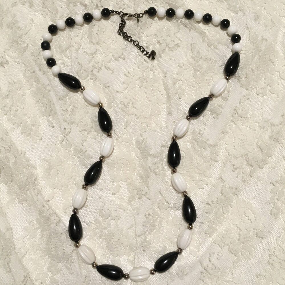 Vintage Joan Rivers Bead Necklace Plastic Black White Beads signed